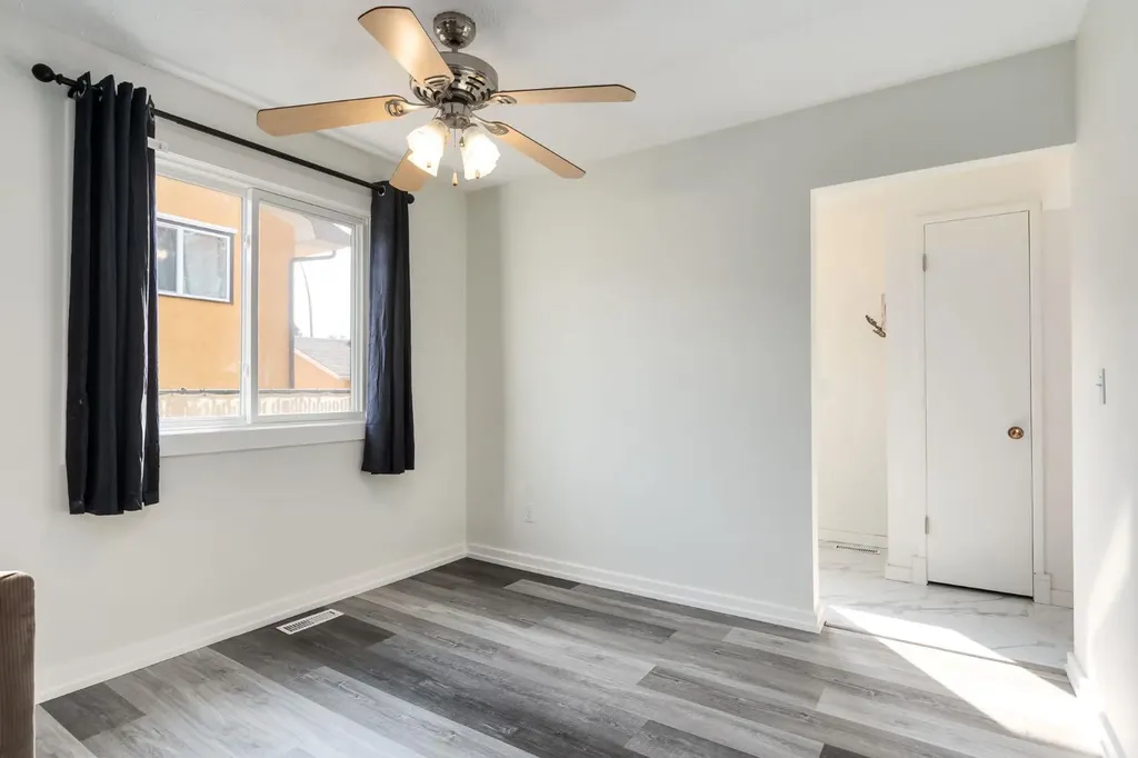 207 Whiteview Bay NE Calgary AB T1Y 1R8