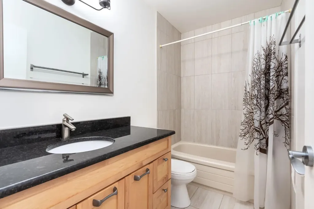 207 Whiteview Bay NE Calgary AB T1Y 1R8