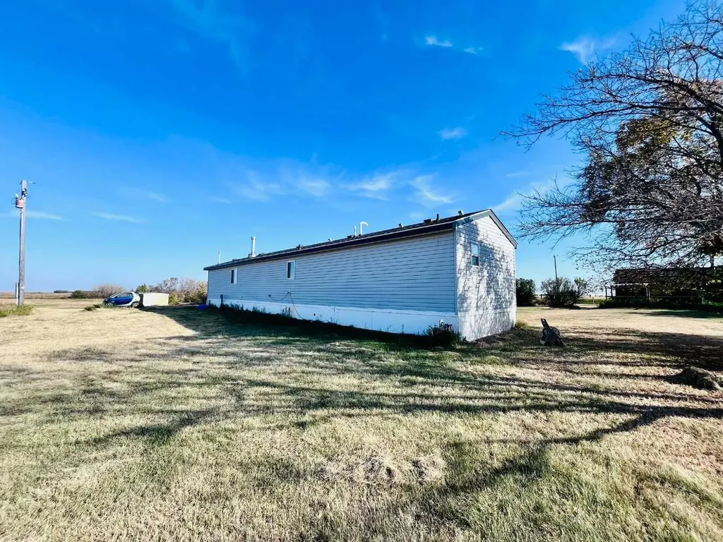 13306 Township Road Rural Special Areas No. 2 AB T0J 1P0