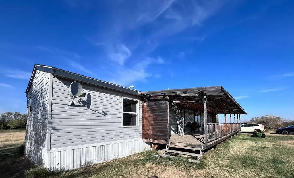 13306 Township Road Rural Special Areas No. 2 AB T0J 1P0