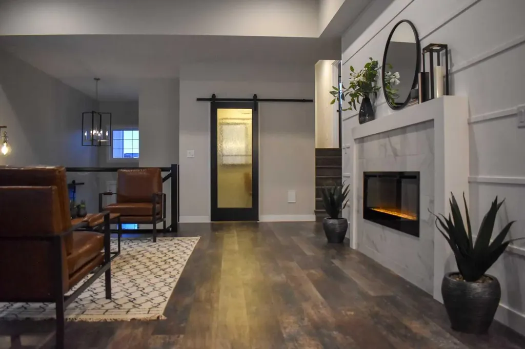 15 Vanson Close Sylvan Lake AB T4S0M3