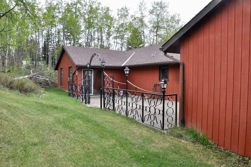 242016 White Post Lane W Rural Foothills County AB T1S 3K3