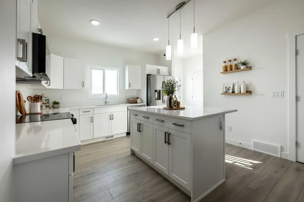 75 Appaloosa Way Cochrane AB T4C 3L9