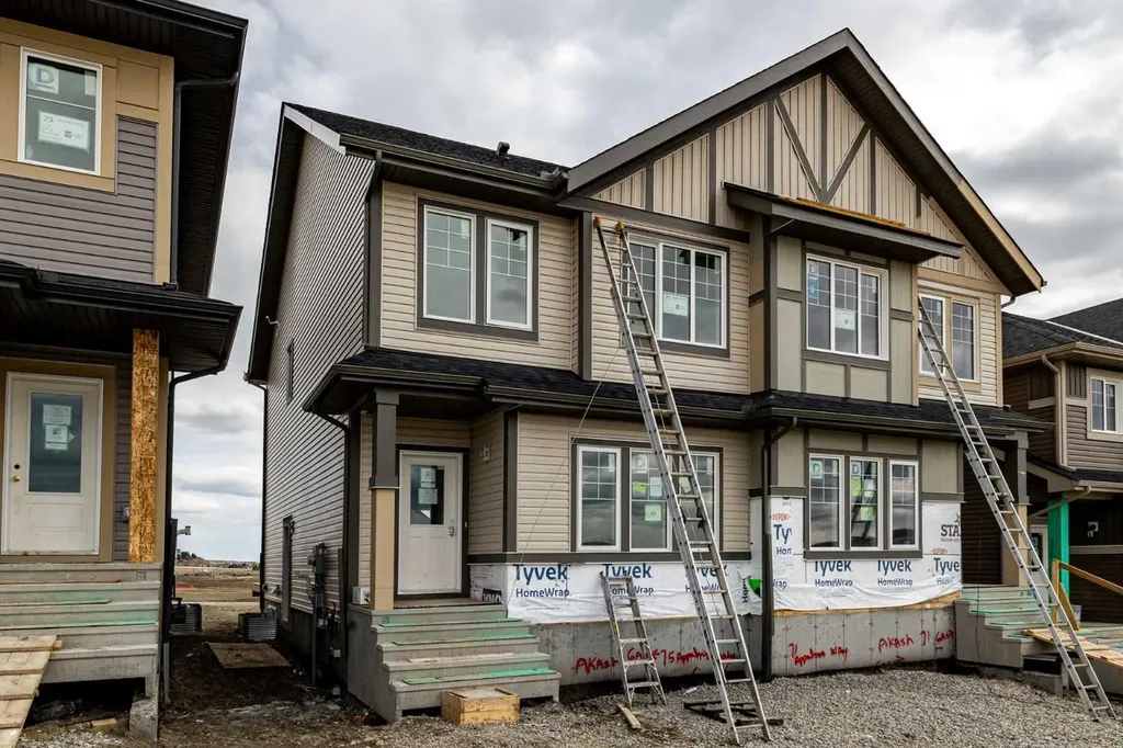 75 Appaloosa Way Cochrane AB T4C 3L9