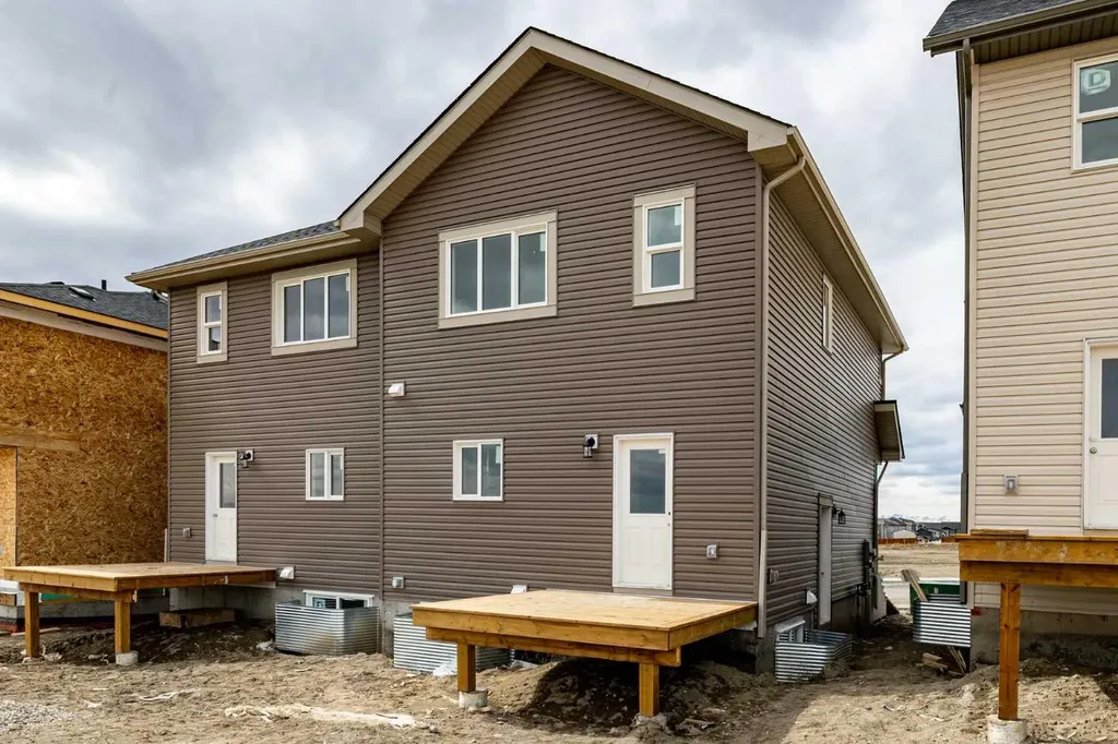 71 Appaloosa Way Cochrane AB T4C 3L9
