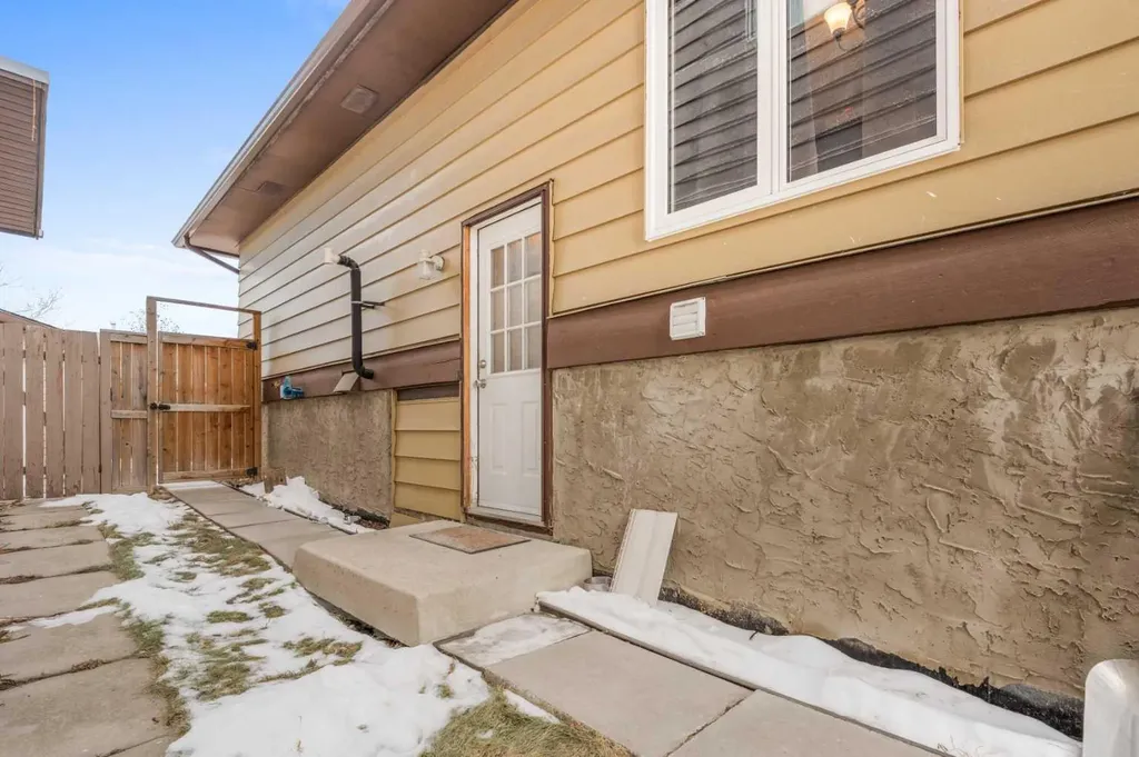 58 Templeson Crescent NE Calgary AB T1Y5L8