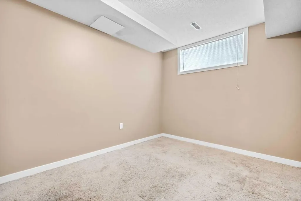58 Templeson Crescent NE Calgary AB T1Y5L8