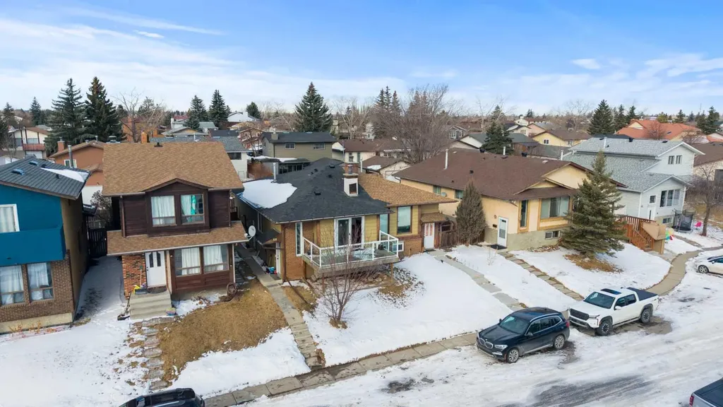 58 Templeson Crescent NE Calgary AB T1Y5L8