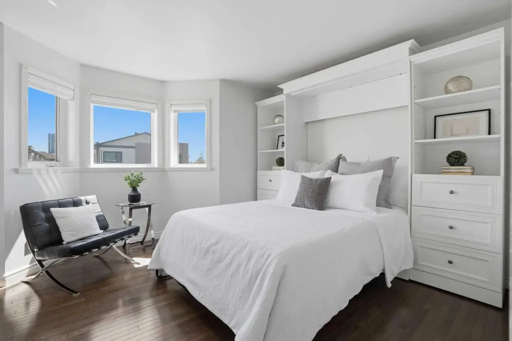 31 Mcdougall Court NE Calgary AB T2E 8R3