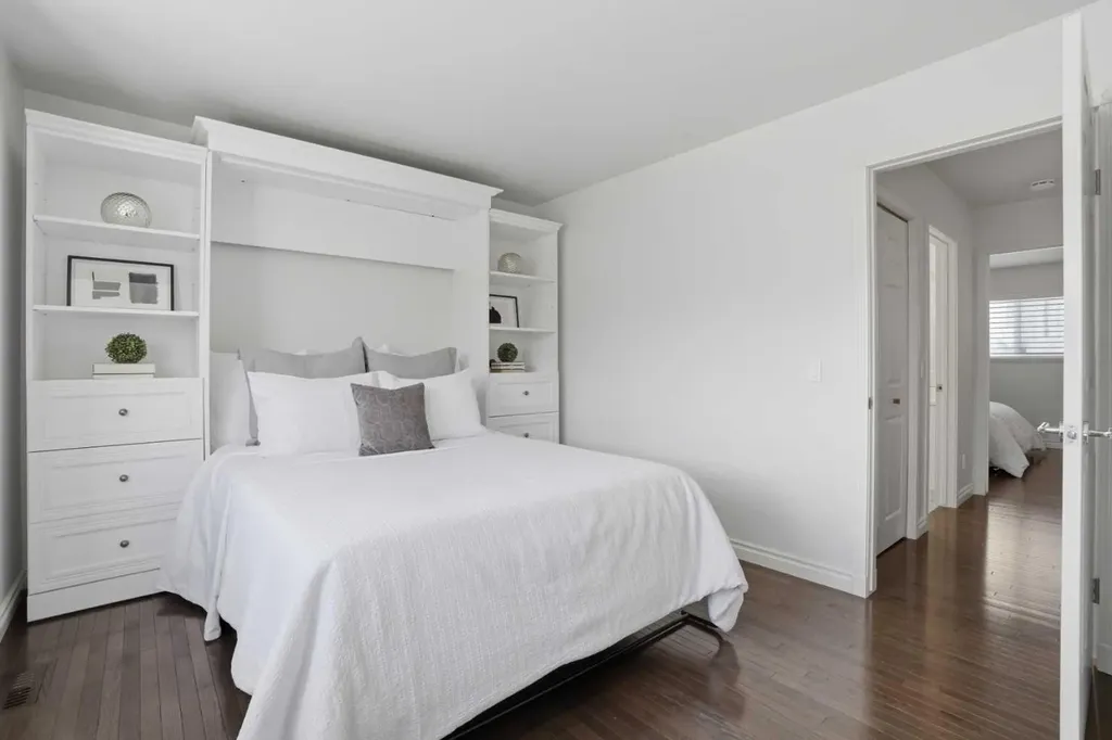 31 Mcdougall Court NE Calgary AB T2E 8R3