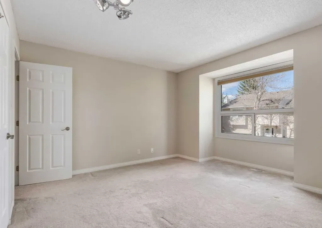 119 Prominence Heights SW Calgary AB T3H2Z6