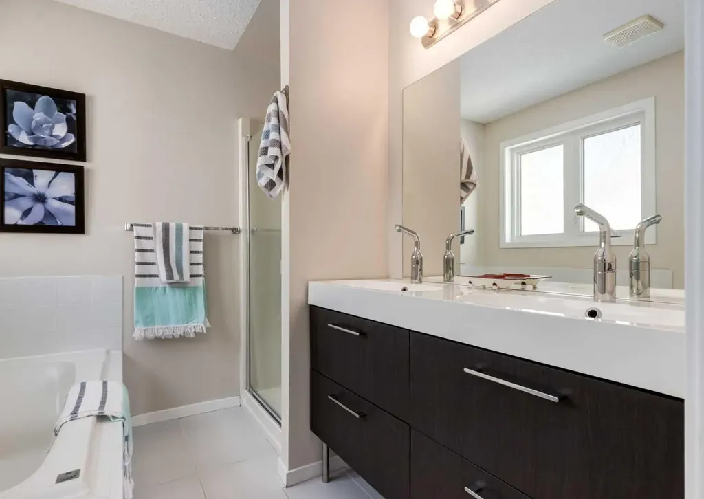 119 Prominence Heights SW Calgary AB T3H2Z6