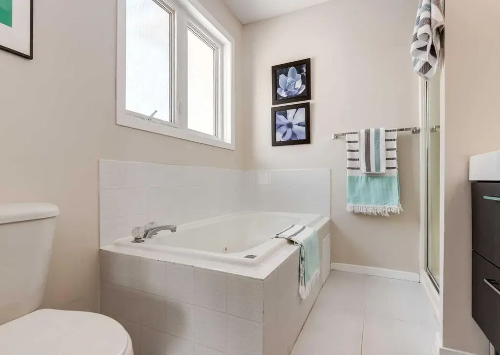 119 Prominence Heights SW Calgary AB T3H2Z6
