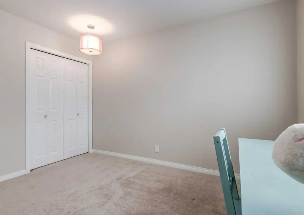 119 Prominence Heights SW Calgary AB T3H2Z6