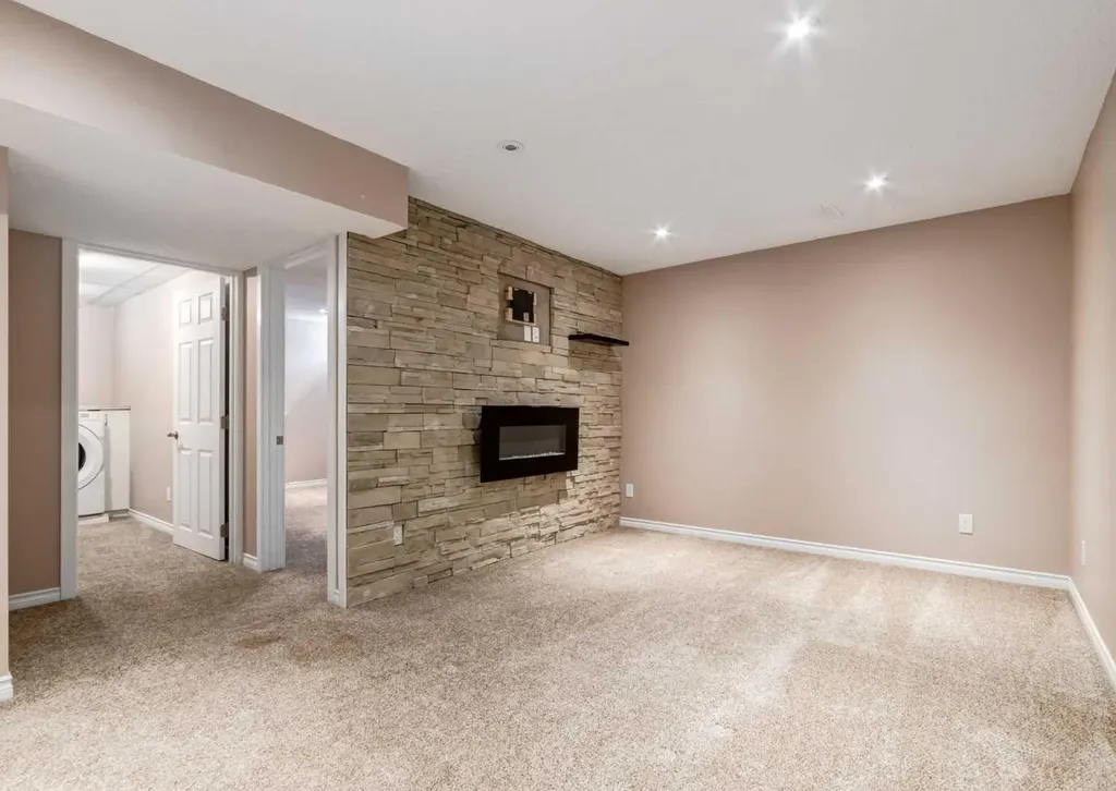 119 Prominence Heights SW Calgary AB T3H2Z6