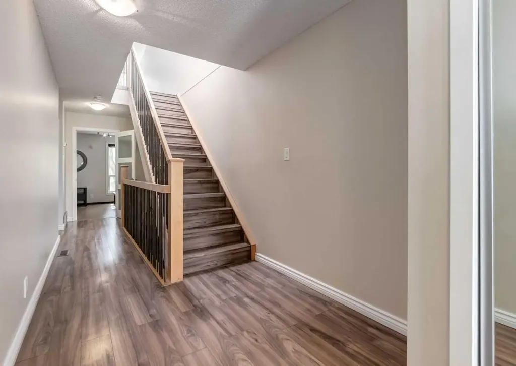 119 Prominence Heights SW Calgary AB T3H2Z6