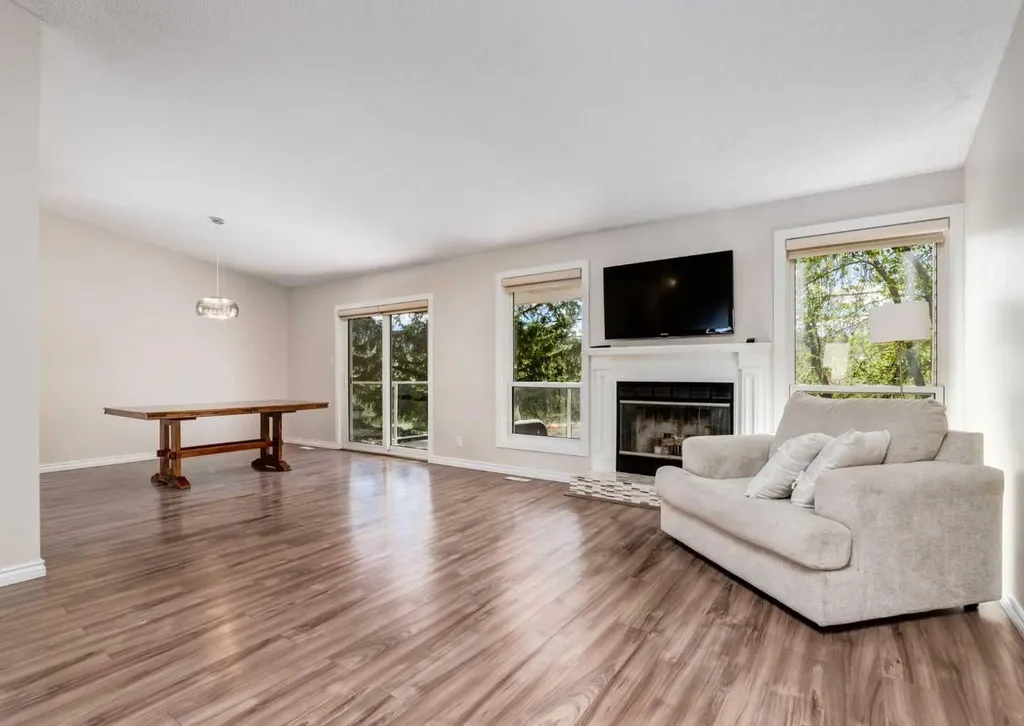 119 Prominence Heights SW Calgary AB T3H2Z6