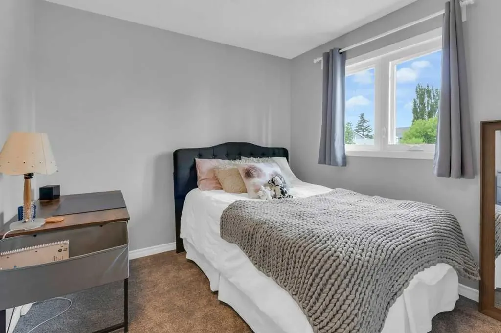 42 River Rock Green SE Calgary AB T2C 4C2