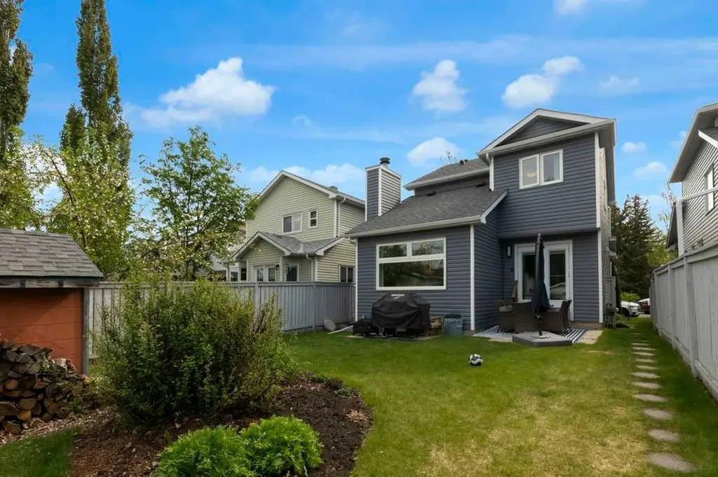 42 River Rock Green SE Calgary AB T2C 4C2