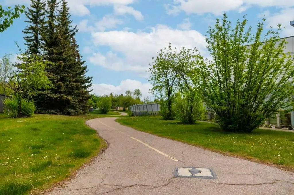 42 River Rock Green SE Calgary AB T2C 4C2