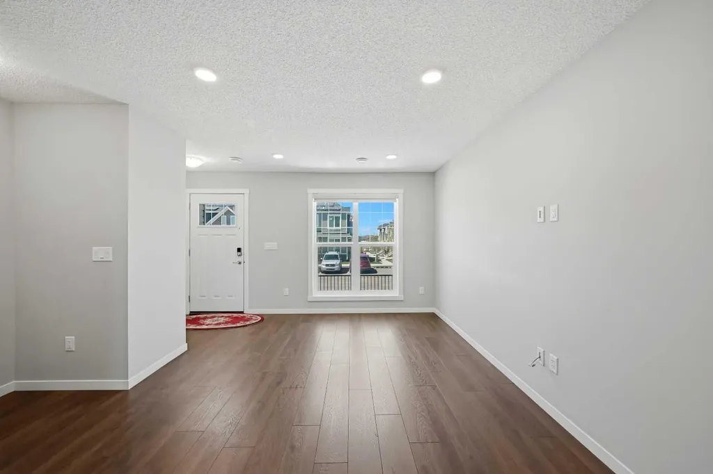 7451 Falconridge Boulevard NE Calgary AB T3J0Z8