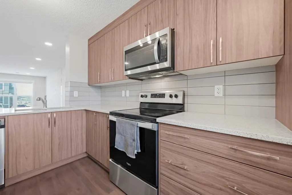 7451 Falconridge Boulevard NE Calgary AB T3J0Z8