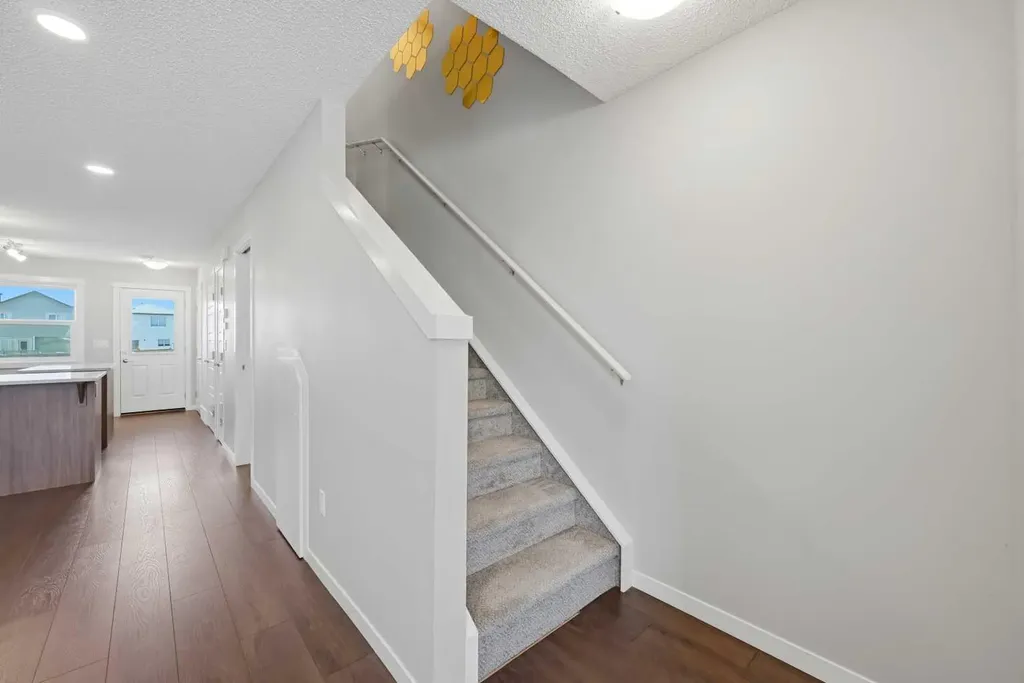 7451 Falconridge Boulevard NE Calgary AB T3J0Z8