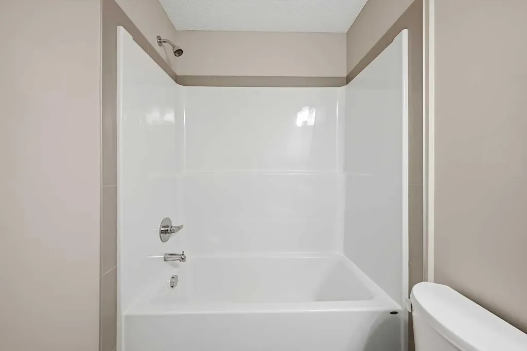 7451 Falconridge Boulevard NE Calgary AB T3J0Z8