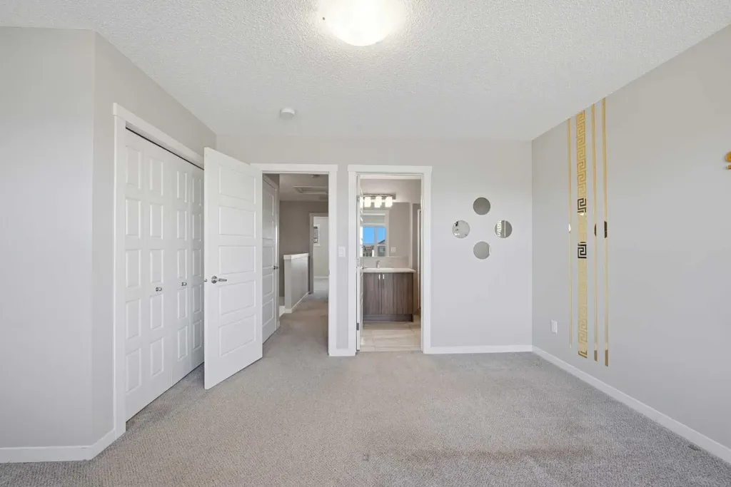 7451 Falconridge Boulevard NE Calgary AB T3J0Z8