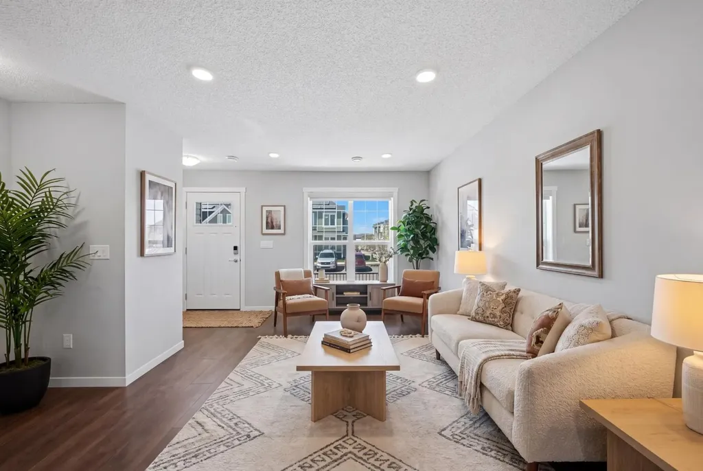 7451 Falconridge Boulevard NE Calgary AB T3J0Z8