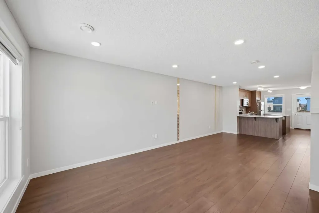 7451 Falconridge Boulevard NE Calgary AB T3J0Z8