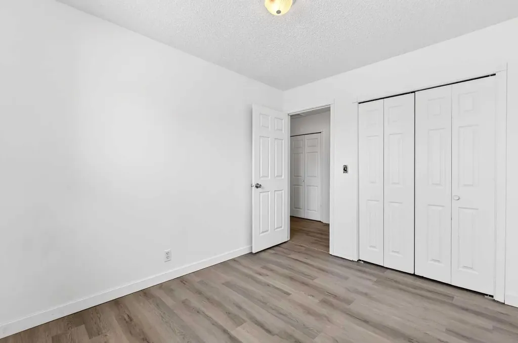 5615 1 Avenue SE Calgary AB T2A 5Z6
