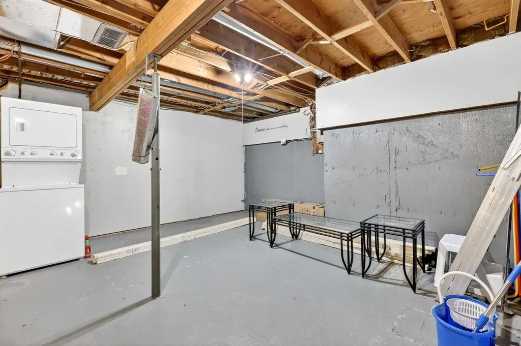 5615 1 Avenue SE Calgary AB T2A 5Z6