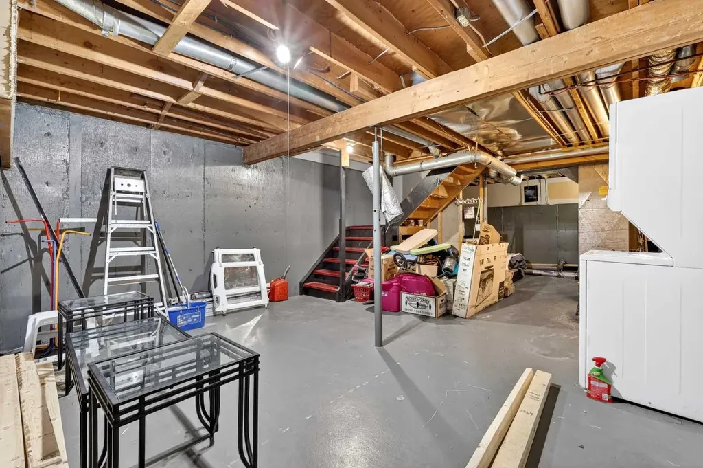 5615 1 Avenue SE Calgary AB T2A 5Z6