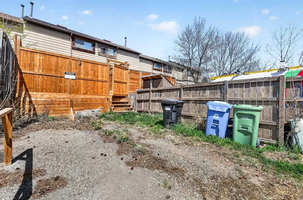 5615 1 Avenue SE Calgary AB T2A 5Z6
