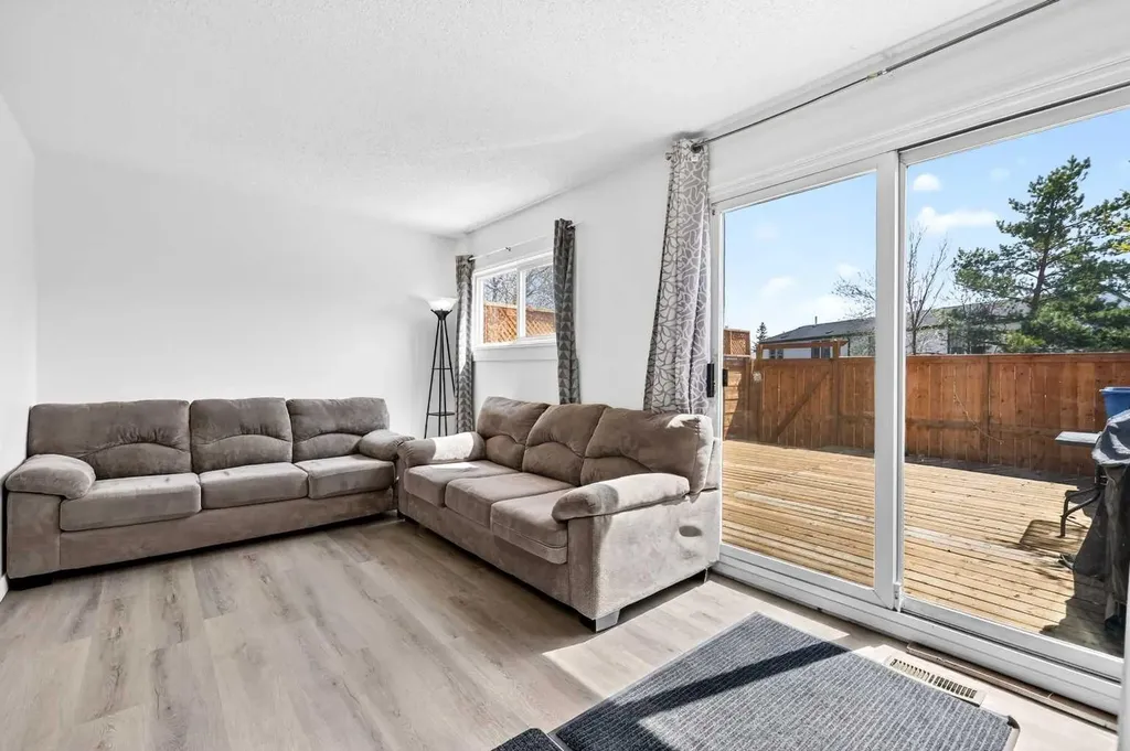5615 1 Avenue SE Calgary AB T2A 5Z6