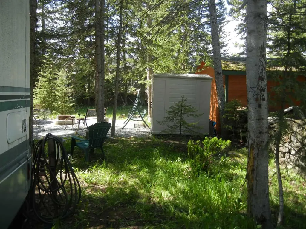 200 4 Avenue SW Sundre AB T0M 1X0