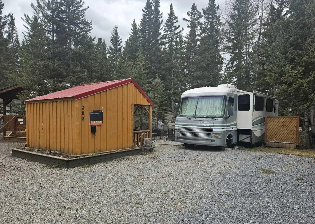 200 4 Avenue SW Sundre AB T0M 1X0