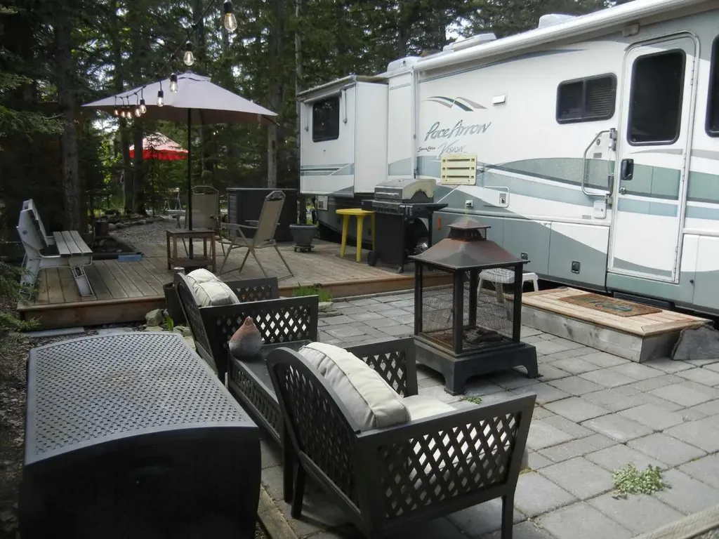 200 4 Avenue SW Sundre AB T0M 1X0