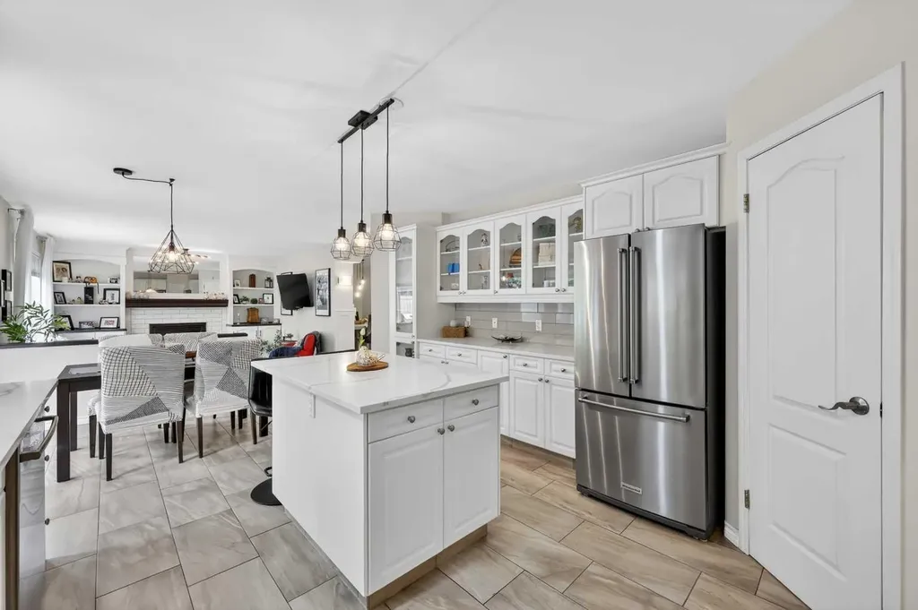 217 Mountain Park Drive SE Calgary AB T2Z 2L2