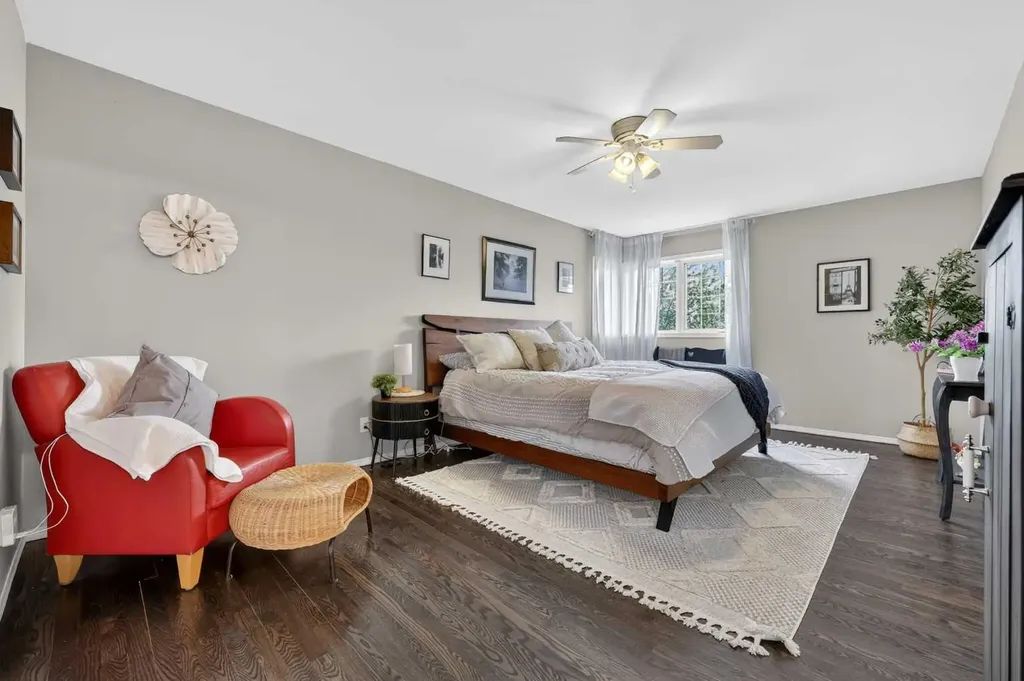 217 Mountain Park Drive SE Calgary AB T2Z 2L2