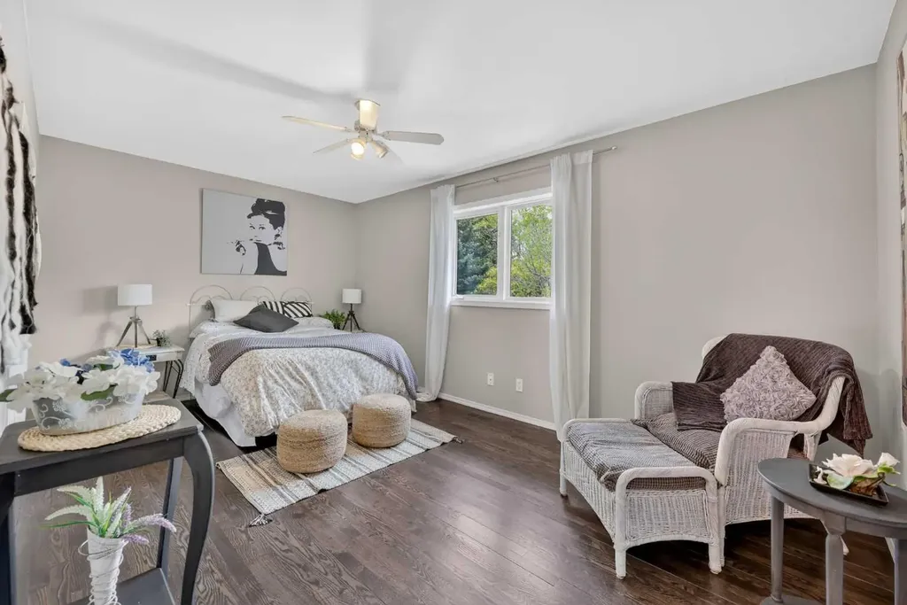 217 Mountain Park Drive SE Calgary AB T2Z 2L2