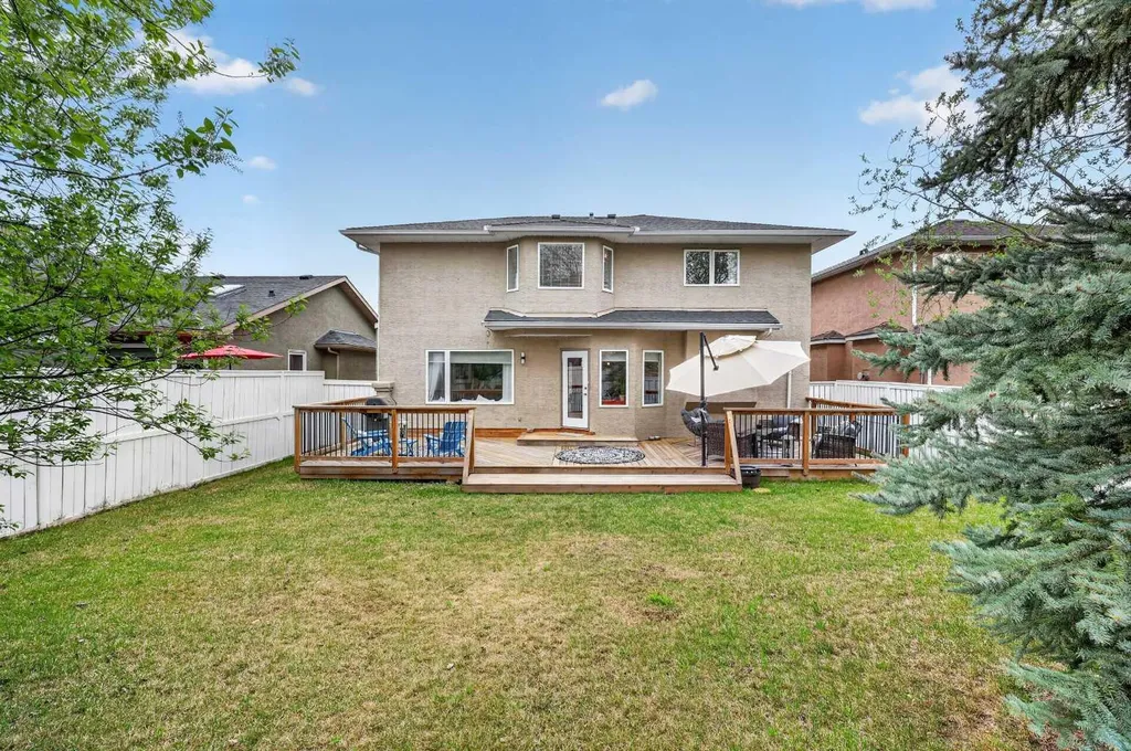 217 Mountain Park Drive SE Calgary AB T2Z 2L2