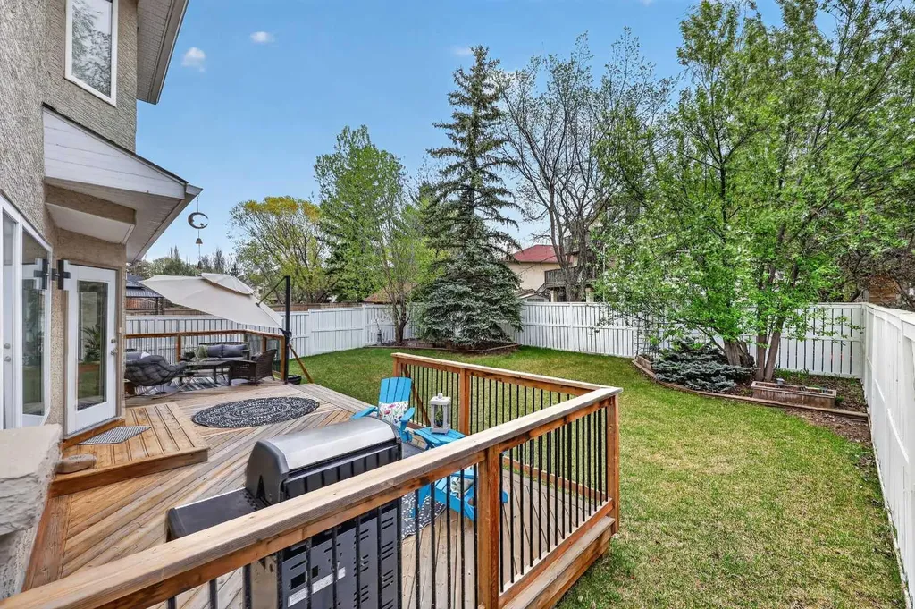 217 Mountain Park Drive SE Calgary AB T2Z 2L2