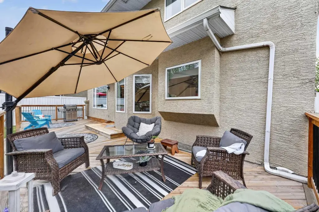 217 Mountain Park Drive SE Calgary AB T2Z 2L2