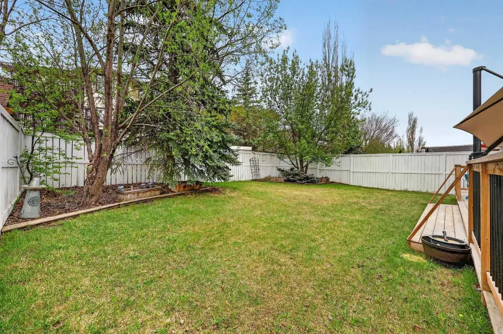 217 Mountain Park Drive SE Calgary AB T2Z 2L2