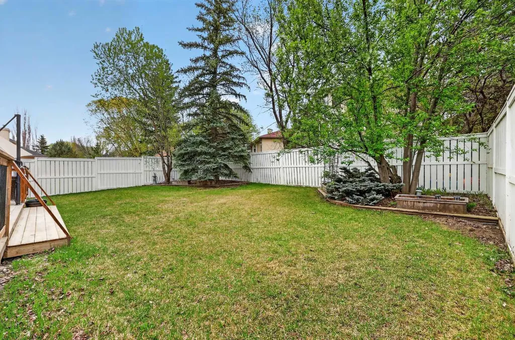 217 Mountain Park Drive SE Calgary AB T2Z 2L2