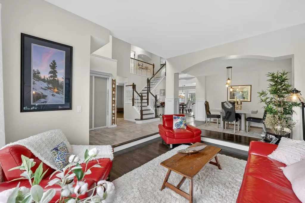 217 Mountain Park Drive SE Calgary AB T2Z 2L2