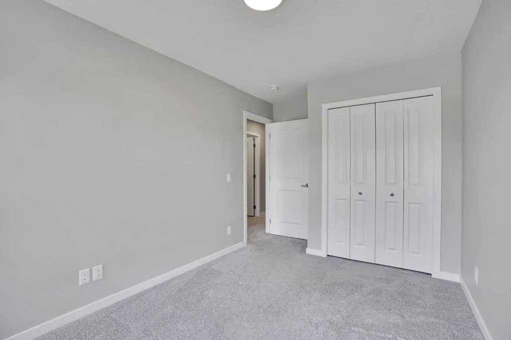 179 Lucas Heights NW Calgary AB T3P 1X4