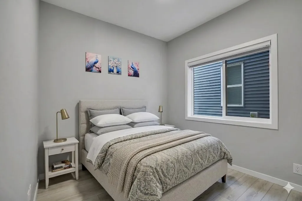 179 Lucas Heights NW Calgary AB T3P 1X4